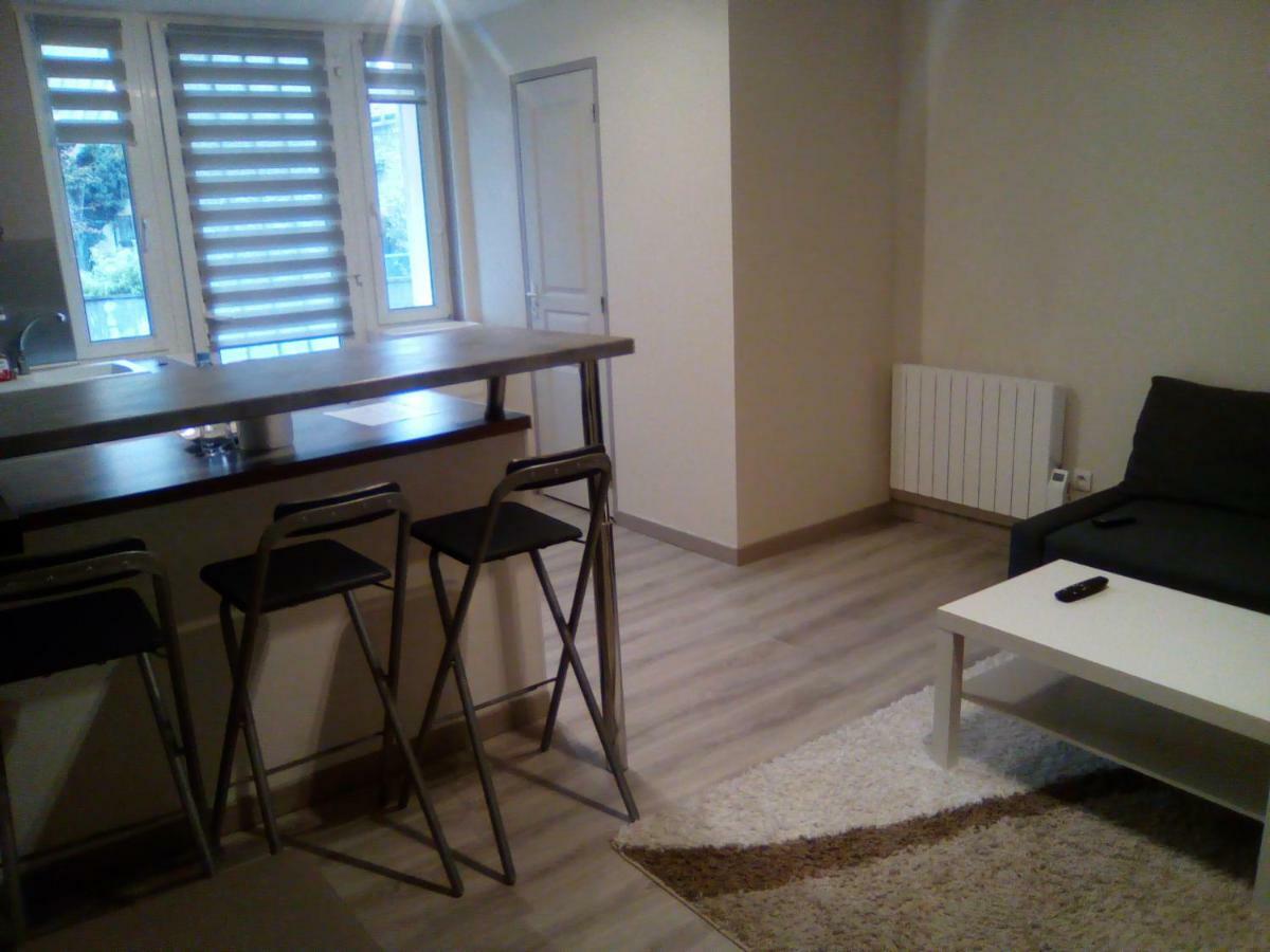 Апартаменты Studio Au Calme Batilly  Экстерьер фото